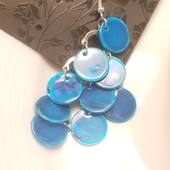 ๐๏ธ 3/$18 BoHo Blue Chic Shell Waterfall Earrings - Picture 7 of 8